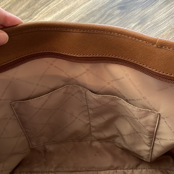 Michael Kors Tote- Fits laptop and much more! - Picture 5 of 8